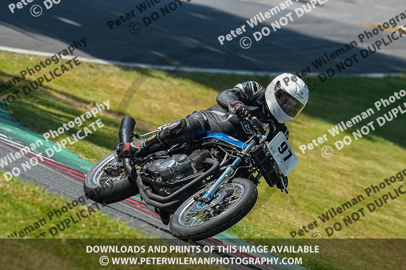 cadwell park;cadwell park photographs;cadwell trackday photographs;enduro digital images;event digital images;eventdigitalimages;peter wileman photography;racing digital images;trackday digital images;trackday photos